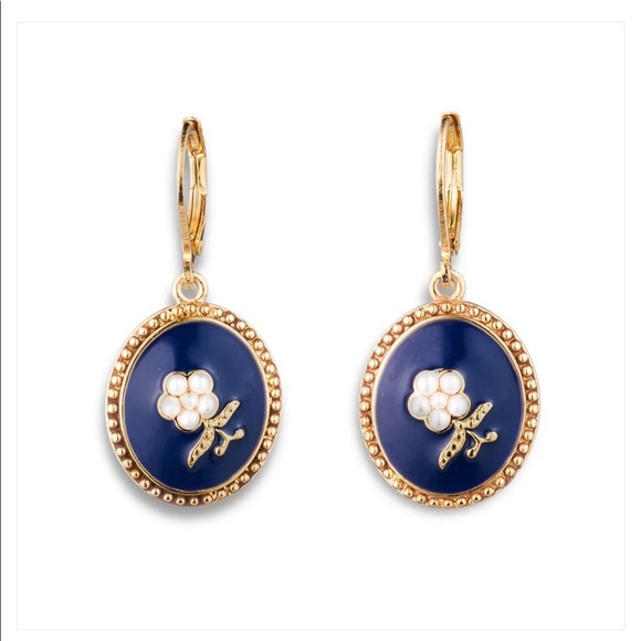 NIB American Floral Pendant Necklace and Earrings Set - Picture 3 of 5